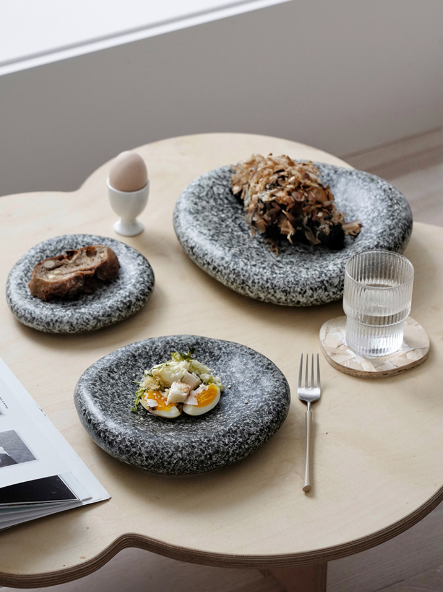 The Tiara Crockery 12 Pieces Set