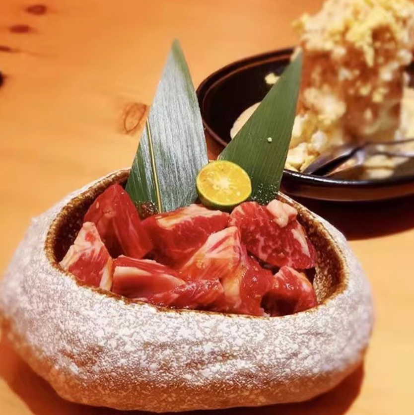 The Zeus Crockery 12 Pieces Set